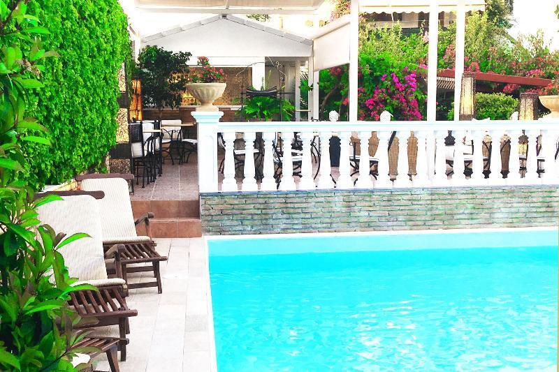 ספצס Armata Boutique Hotel מראה חיצוני תמונה